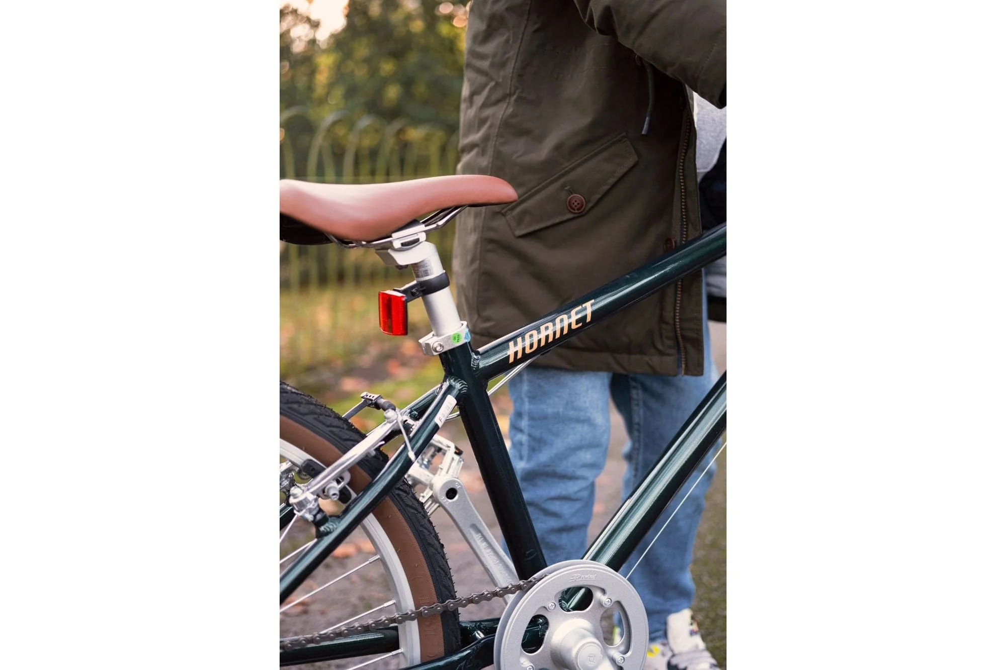 Hornet 24" Wheel Kids' Hybrid Bike - Image 17