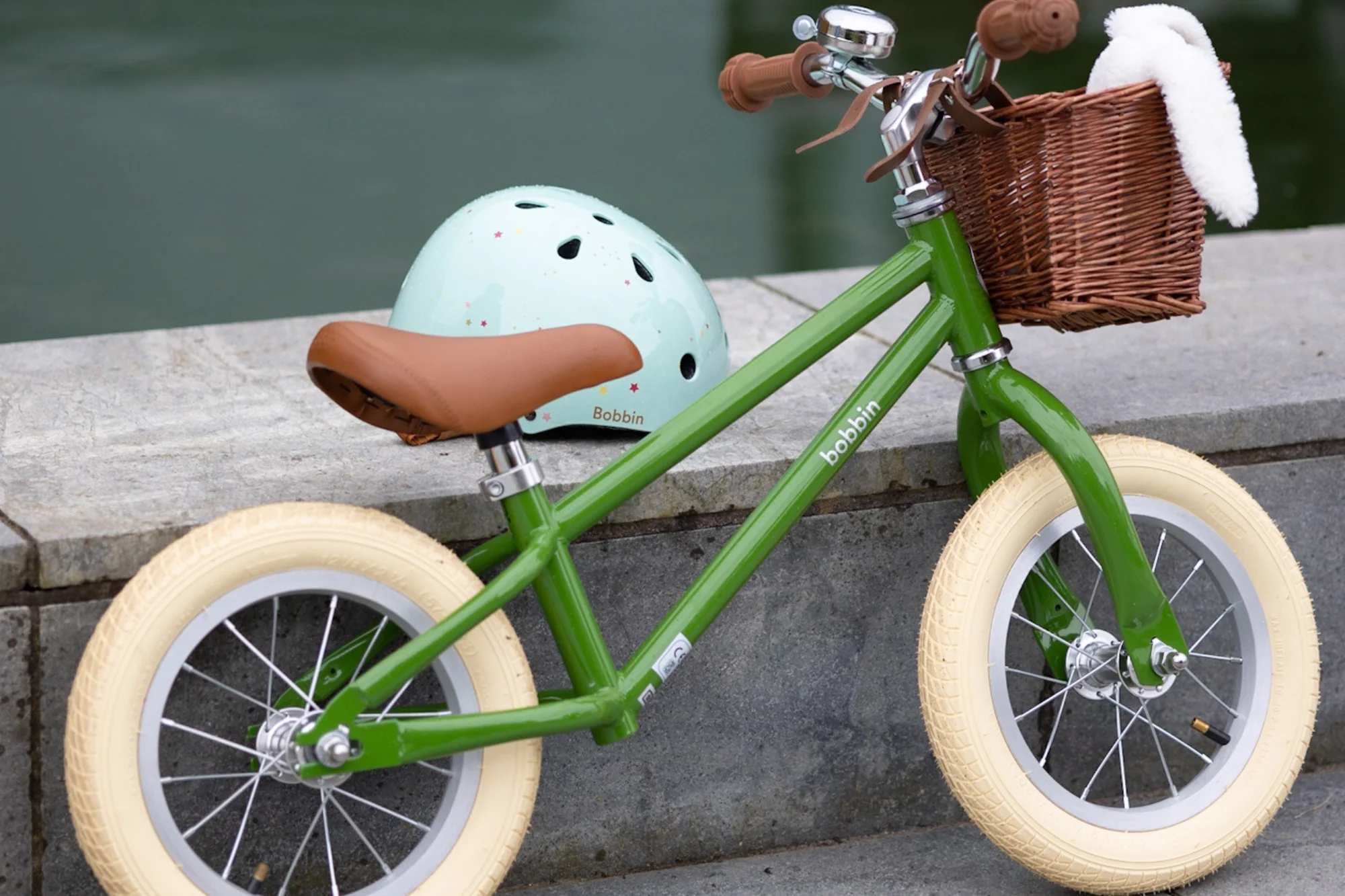 Moonbug 12" Balance Bike - Image 23