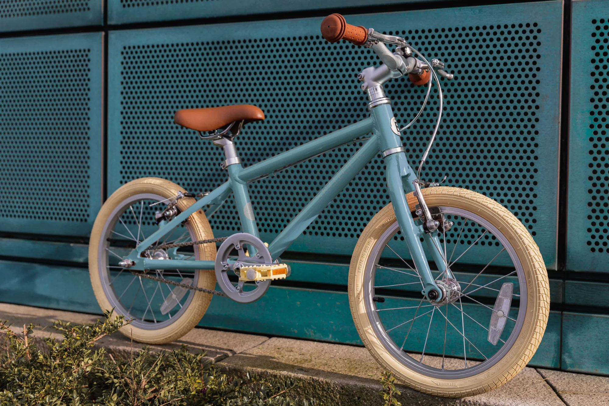 Skylark 16" Wheel - Image 14